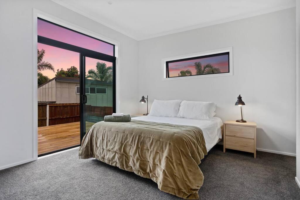 Another On Leo Waihi Buitenkant foto